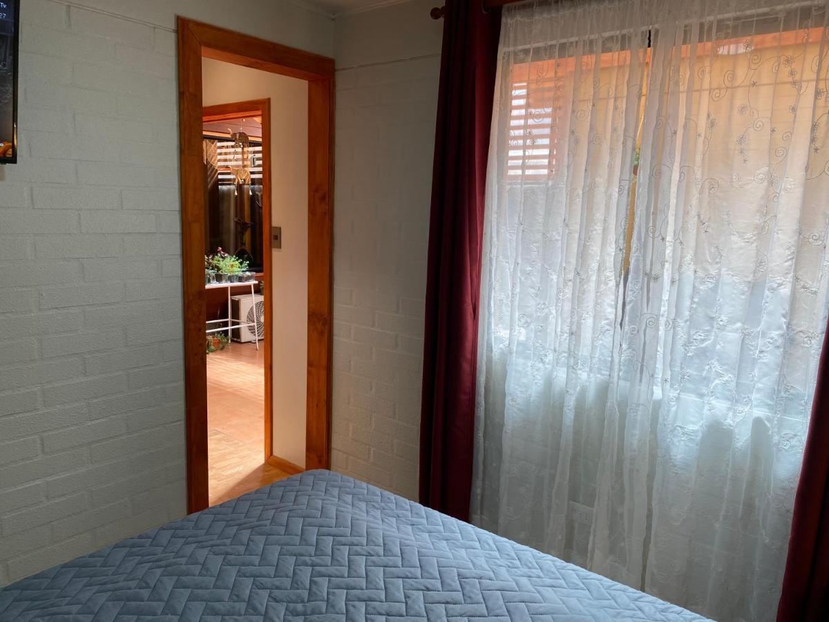 Doble Con Bano Privado Wifi Y Tv Cable - 01 * Villarrica